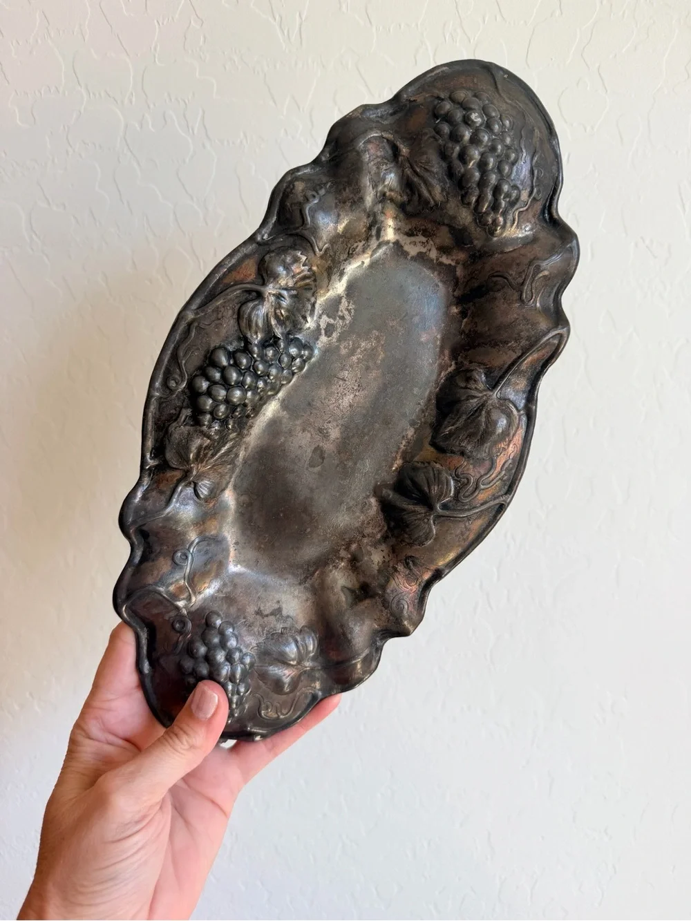 Antique Art Nouveau silver-plated bread tray / serving dish